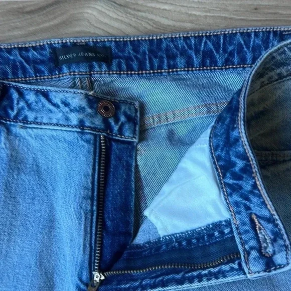 Silver High Note Slim Crop High rise Jeans Indigo Size 29x25 NEW - Picture 4 of 11